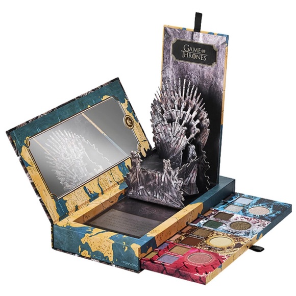 Urban Decay Game of Thrones Eyeshadow Pallet - Picture 3 of 6